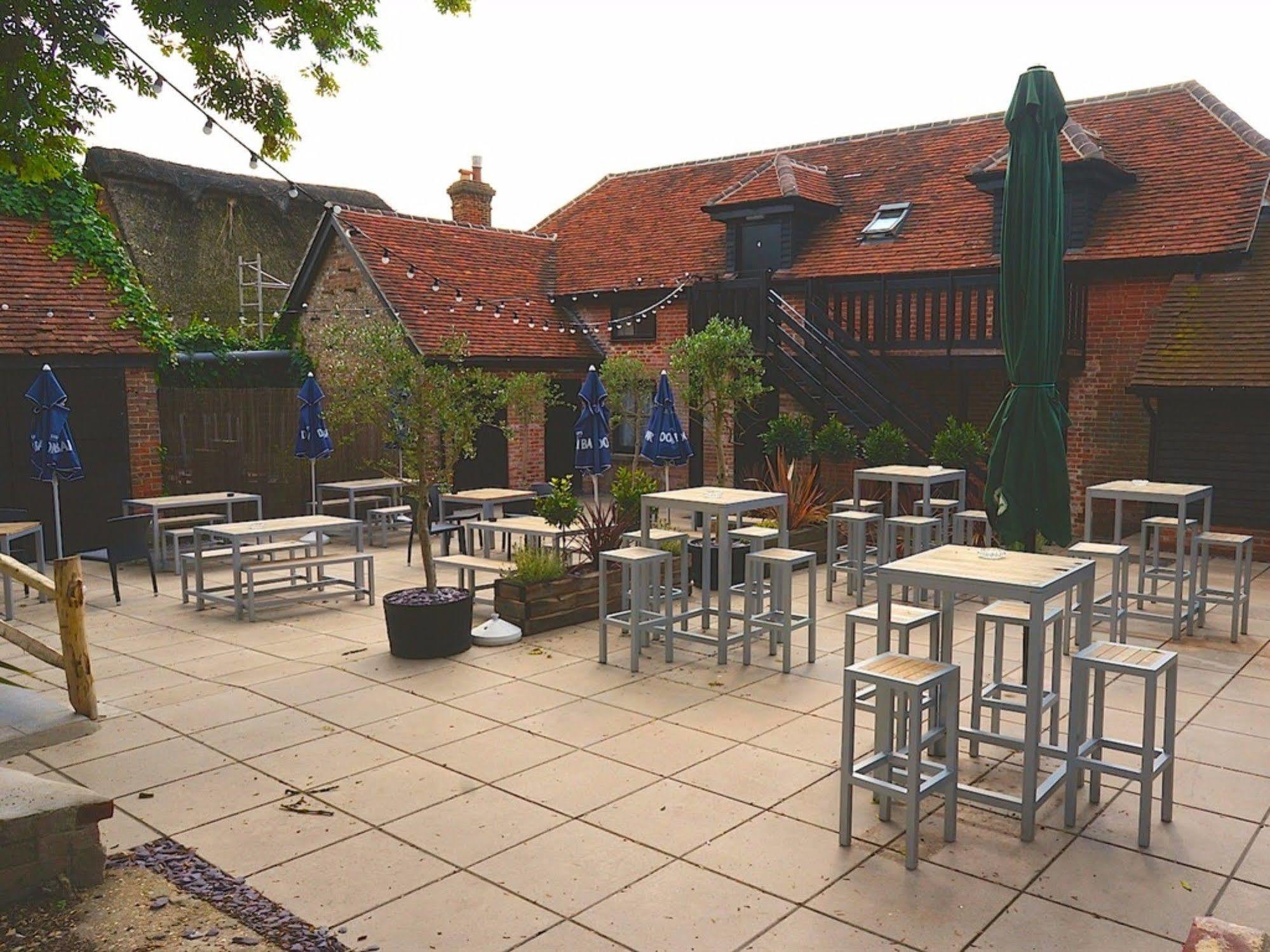 The Dean Ale & Cider House Hotel Chichester Exterior photo